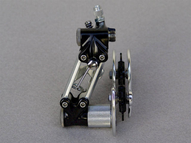 Rear Derailleur - 02