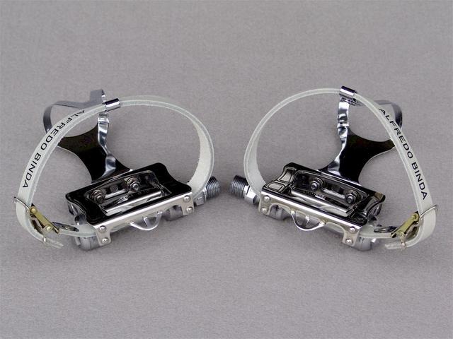 Pedals - 02