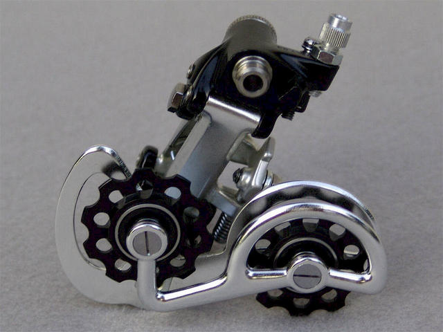 Rear Derailleur - 04