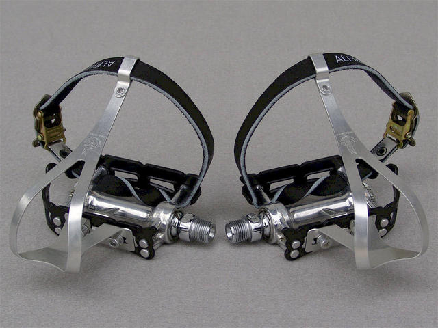 Pedals - 02
