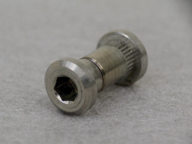 Binder Bolt