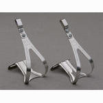 <------------------ SOLD ------------------> Christophe "Z" series aluminum alloy toe clips - Medium (NOS)