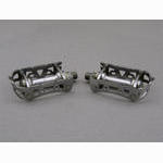 <------------------ SOLD ------------------> Atom 600 C pedals - chrome plated cages (NOS)