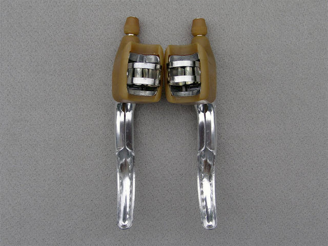 <------------------ SOLD ------------------> MAFAC 429 brake levers - aluminum bodies - post 1979 (NOS)