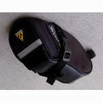 <------------------ SOLD ------------------> Topeak Aero Wedge bag - under seat saddle - micro (NEW)