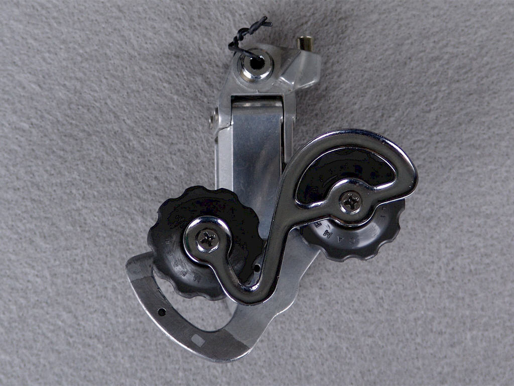 <------------------ SOLD ------------------> Campagnolo Triomphe rear derailleur (USED)