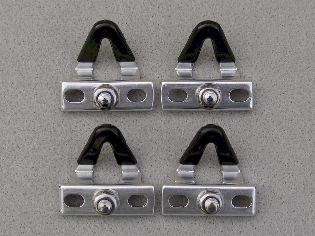 <------------------ SOLD ------------------> Campagnolo Super Record brake shoes - aluminum alloy - post 1982 (USED)