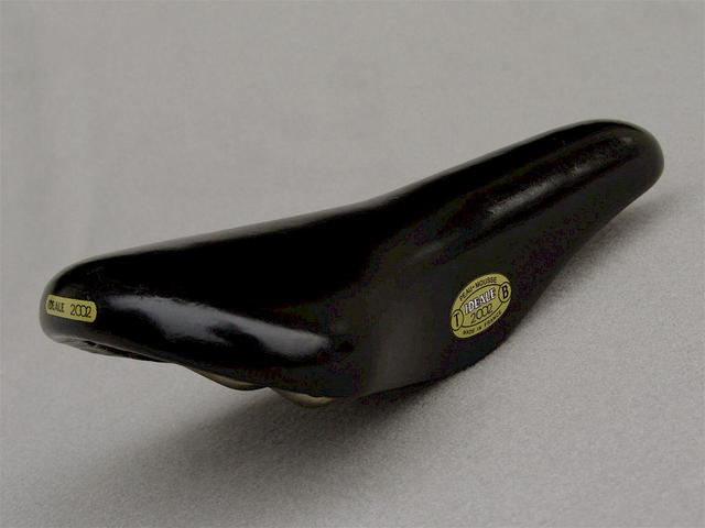 <------------------ SOLD ------------------> Ideale 2002 Titane saddle - titanium rails - circa 1973 to 1976 (REFINISHED)