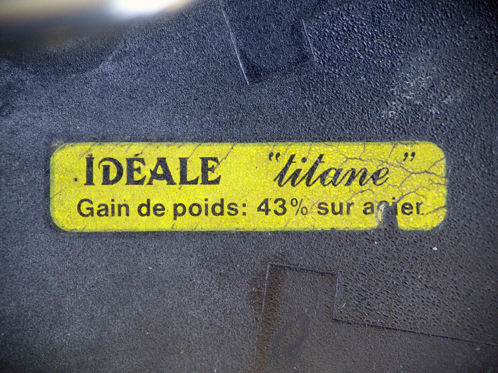 <------------------ SOLD ------------------> Ideale 2002 Titane saddle - titanium rails - circa 1973 to 1976 (REFINISHED)