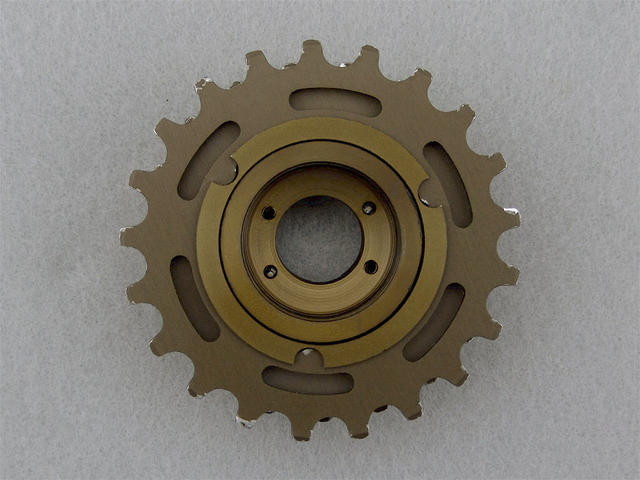 <------------------- SOLD ----------------> Maillard 700 Professional - alloy 6 speed - 13-18 and 13-21 cogsets - English 