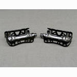<-------------- SOLD --------------> Maillard 700 RN Professional pedals - Black anodized alloy cages (USED)
