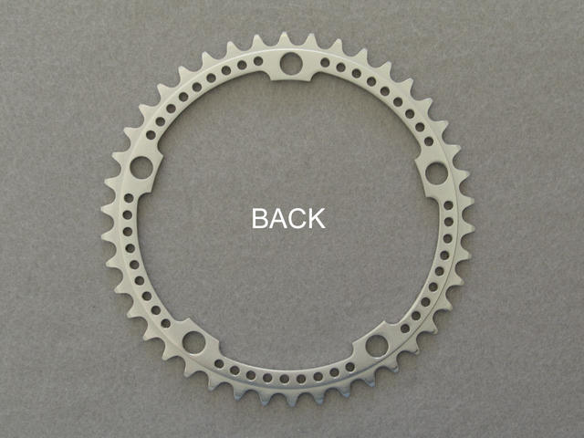 <------------------ SOLD ------------------> SR Royal-5 ESL chain ring - 42 tooth - 144 mm BCD (NOS)